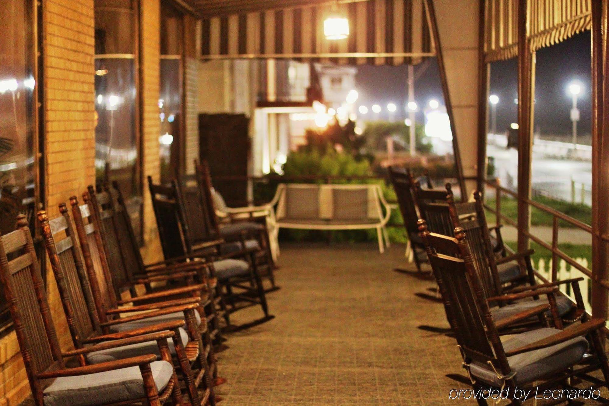 Beach Plaza Hotel Ошен Сити Экстерьер фото